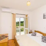 Villa Tranquil With Pool