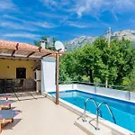 Tranquil With Pool *