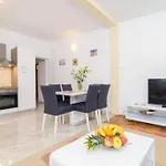 Villa Tranquil With Pool