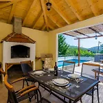 Villa Tranquil With Pool Gruda