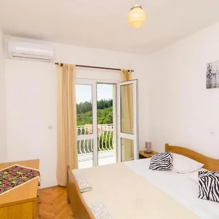 Villa Tranquil With Pool