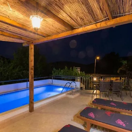 Tranquil With Pool Villa *